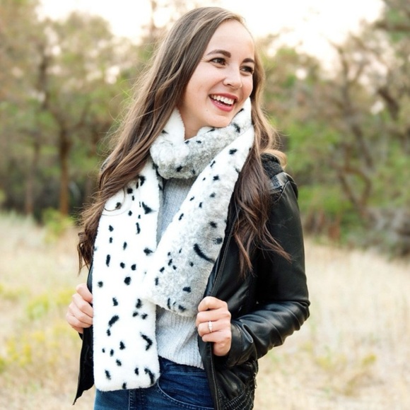 Minky coutour Leopard Print faux fur scarf - Picture 4 of 6